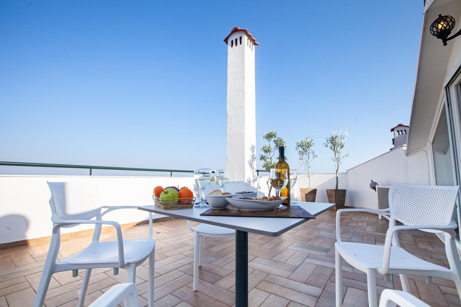Rodon Apartment With Great View, Sauna And Jacuzzi リトコロン エクステリア 写真