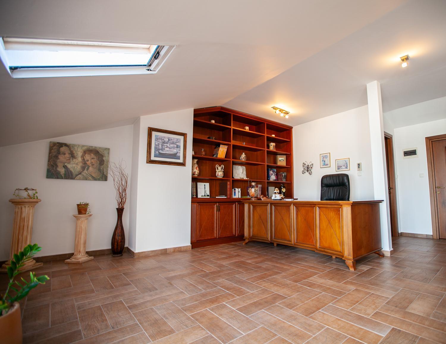 Rodon Apartment With Great View, Sauna And Jacuzzi リトコロン エクステリア 写真