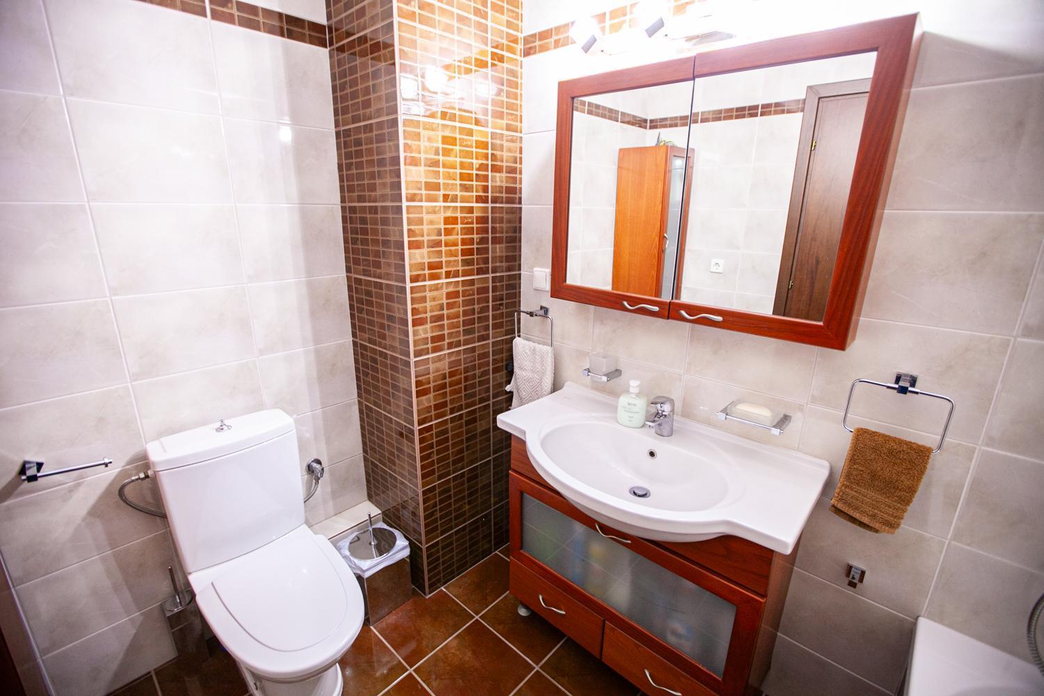 Rodon Apartment With Great View, Sauna And Jacuzzi リトコロン エクステリア 写真
