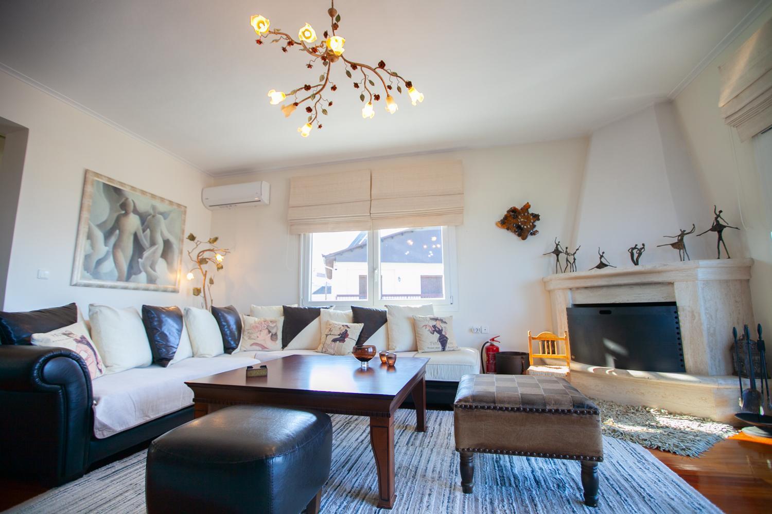 Rodon Apartment With Great View, Sauna And Jacuzzi リトコロン エクステリア 写真