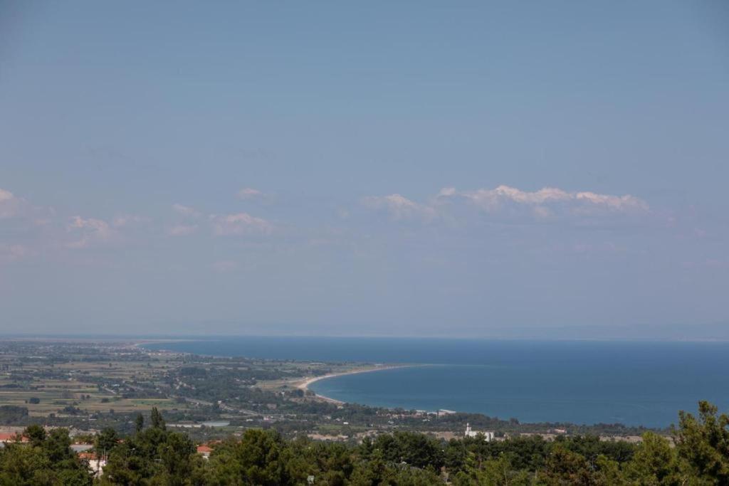 Rodon Apartment With Great View, Sauna And Jacuzzi リトコロン 部屋 写真